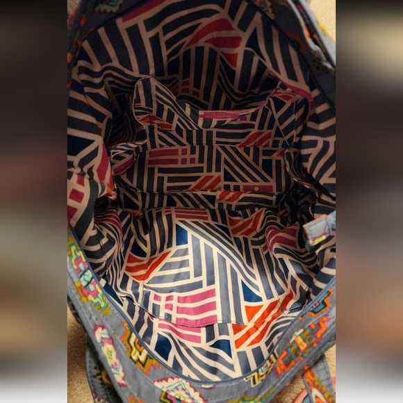 Vera Bradley tote - Picture 2 of 2